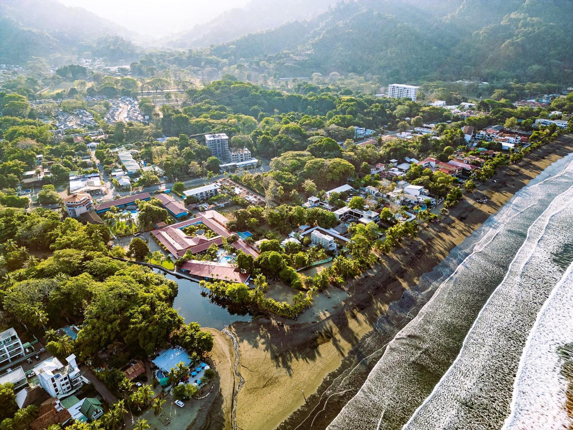 Beach Break Resort & Cr Surf Camp Jacó Dış mekan fotoğraf
