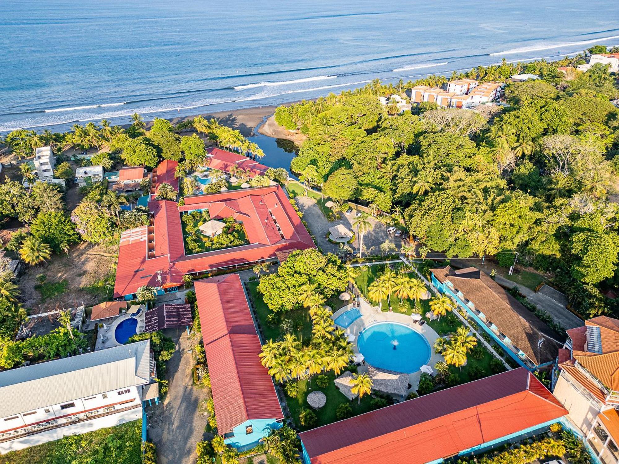 Beach Break Resort & Cr Surf Camp Jacó Dış mekan fotoğraf
