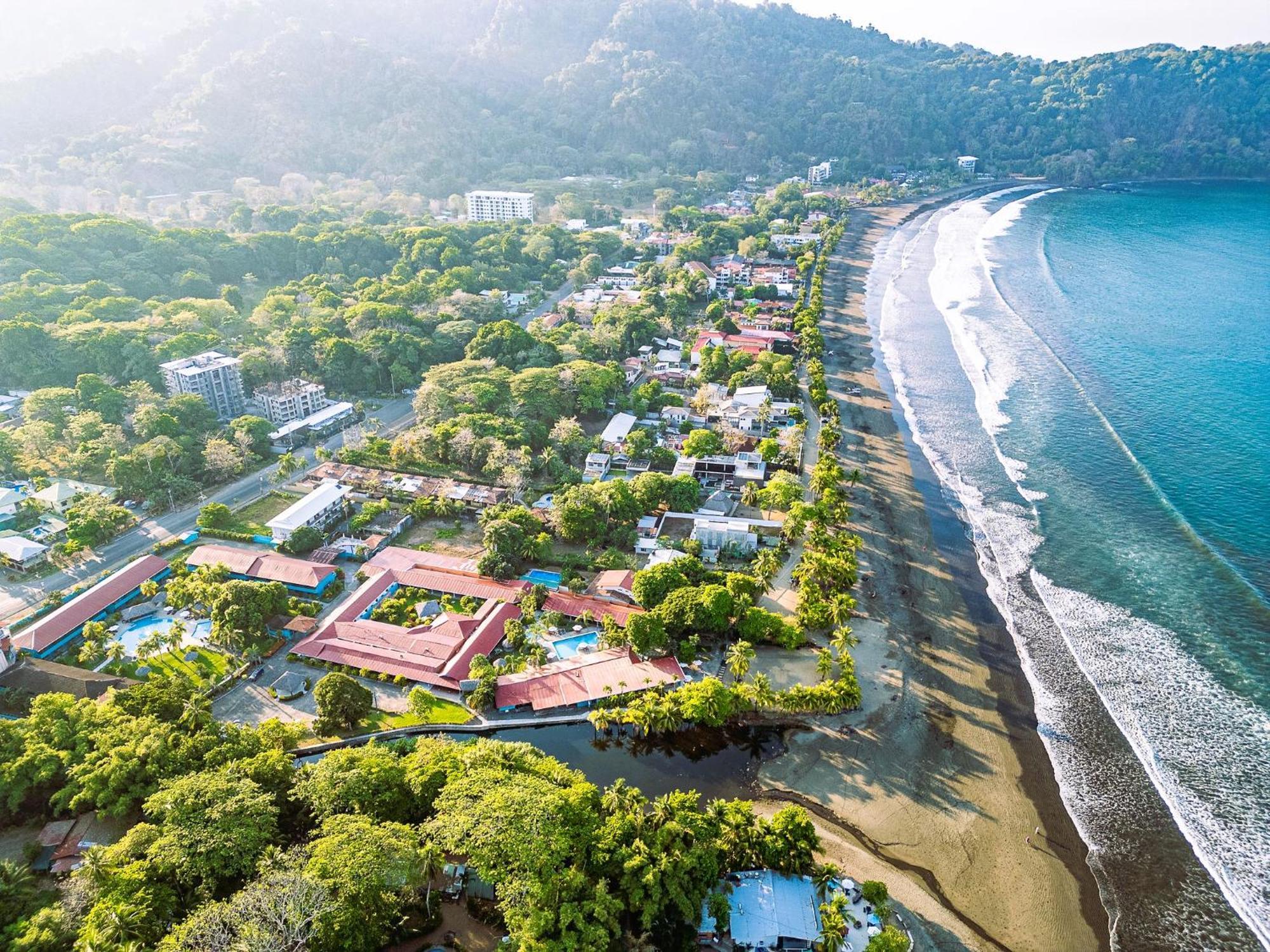 Beach Break Resort & Cr Surf Camp Jacó Dış mekan fotoğraf